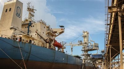 ميناء دمياط يستقبل سفينة أوكرانية على متنها 6 آلاف طن قمح 