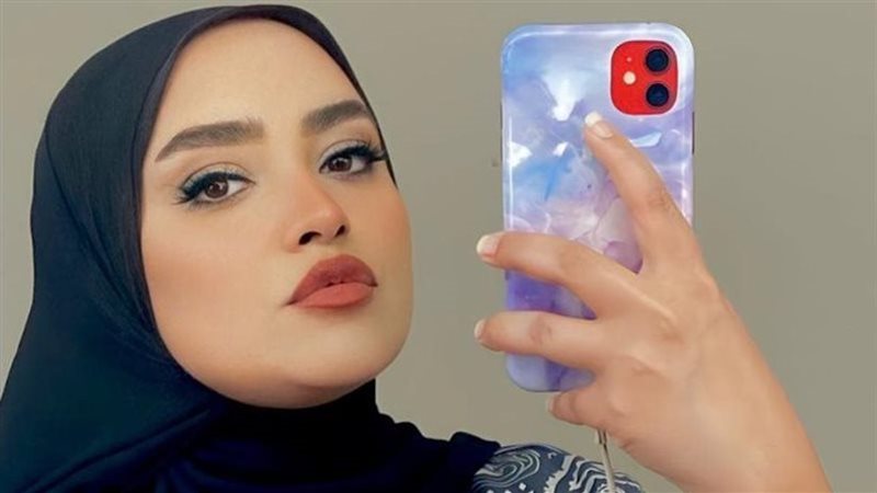 هدير سيد خبيرة المكياج