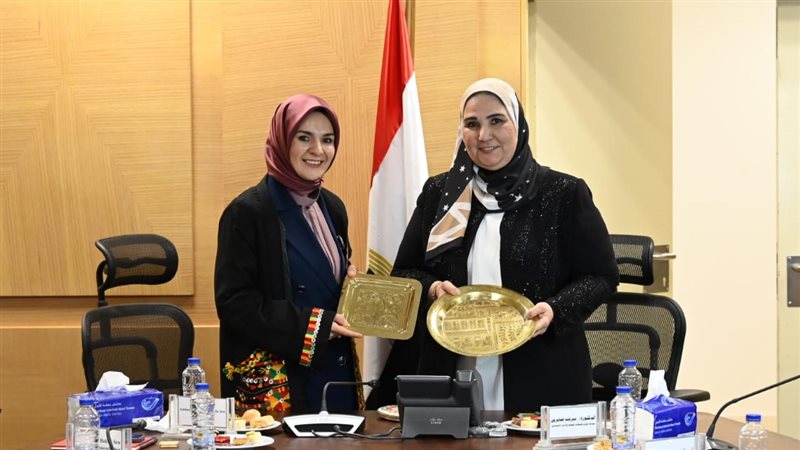 نيفين القباج وزيرة