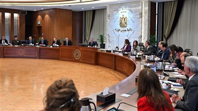 خصومات تصل لـ 30%، مدبولي يبحث استعدادات معارض أهلا رمضان