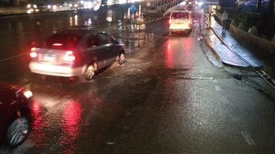 استمرار سقوط الأمطار الغزيرة على الإسكندرية