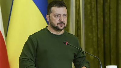 زيلينسكي في مهمة إنقاذ اليوم إلى برلين وباريس 