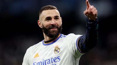 بسبب تغريدة عن غزة، وزير فرنسي يتهم بنزيمة بأنه 