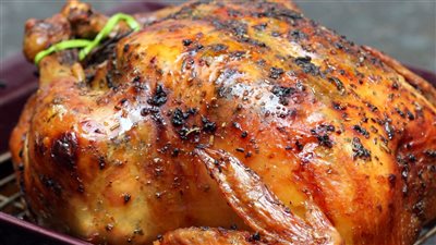 طريقة عمل الدجاج المشوي فى الكيس الحراري، سهل وغير مكلف