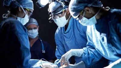 القصة الكاملة لعيادة الحرام بالجيزة.. طبيب نساء شهير يجري عمليات إجهاض.. علاقة غير شرعية تكشف الجريمة.. ومفاجآت في أقوال المتهمين