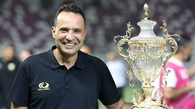 رغم فوزه بالدوري والكأس، مؤمن سليمان يرحل عن تدريب الشرطة العراقي 