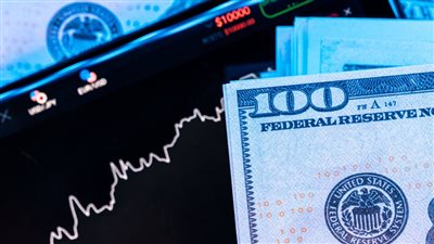 ارتفاع مؤشر الدولار عالميا بحركة التداولات، وصل إلى هذا المستوى