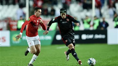 شوط أول سلبي بين الأهلي وشباب بلوزداد في دوري أبطال أفريقيا (صور)