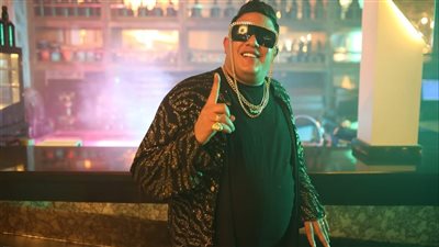 مفاجأة عن الصورة المتداولة لـ حمو بيكا مع إحدى الراقصات