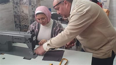 تربية القناة تعقد ورشة حول تشغيل ماكينات الحياكة وتعليمات الأمن الصناعي (صور) 