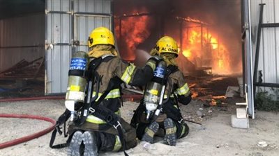 حقيقة منع رجال الإطفاء الكويتية من القيام بمهامهم وإخماد حريق تحت تهديد السلاح