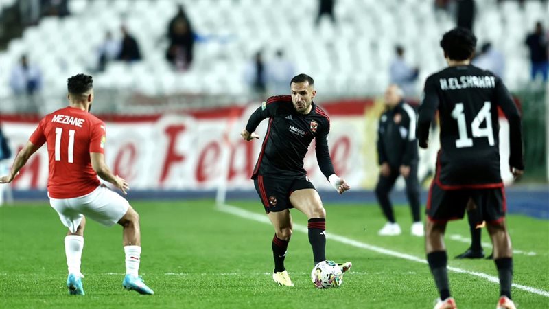 الأهلي يواجه شباب