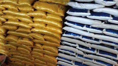  ضبط 135 طنا من الأرز والبقول المحتكرة خلال حملة تموينية في الإسماعيلية (صور) 