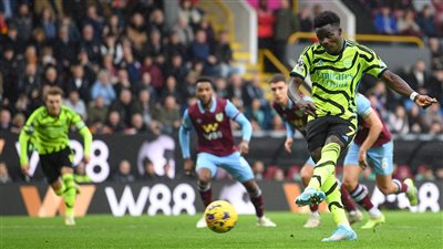 الدوري الإنجليزي، أرسنال يتقدم على بيرنلي بهدفين في الشوط الأول