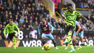 آرسنال يكتسح بيرنلي 5-0 في الدوري الإنجليزي