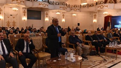  وزير قطاع الأعمال: استغلال الخامات وتعظيم عوائدها من خلال صناعات تحويلية