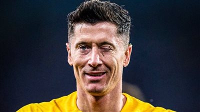 ليفاندوفسكي يقود برشلونة لفوز صعب على سيلتا فيجو 2-1 (صور) 