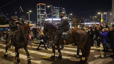 بينهم اثنان في حالة خطرة، إصابة 3 إسرائيليين في عملية طعن بأسدود