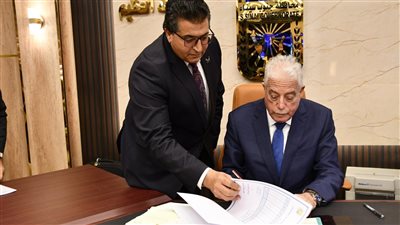 نسبة نجاح 82%، محافظ جنوب سيناء يعتمد نتيجة الشهادة الإعدادية بالفصل الدراسي الأول 