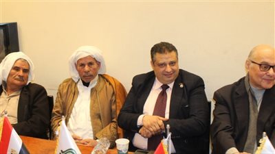 حزب الغد يعقد اجتماعا مع مجلس القبائل العربية 