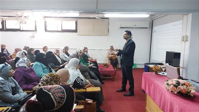 فن التعامل مع أنماط الشخصية المختلفة.. برنامج تدريبي بجامعة القناة (صور) 