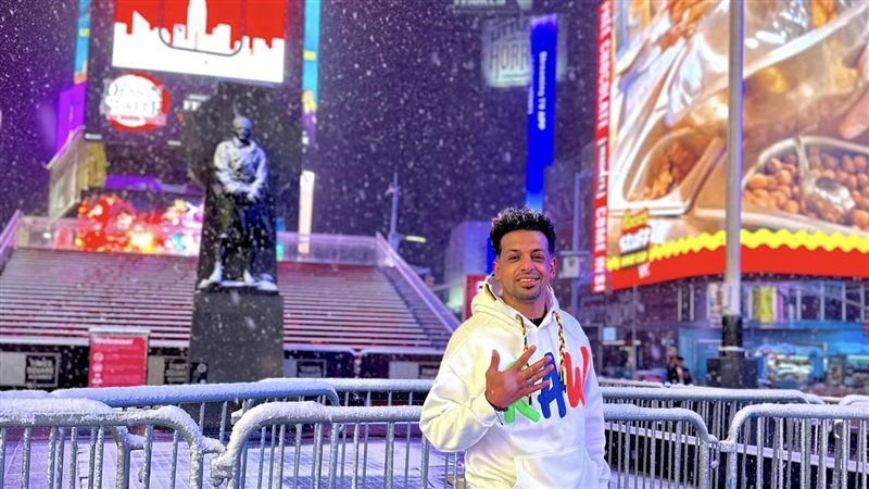 المطرب محمود بدر،فيتو