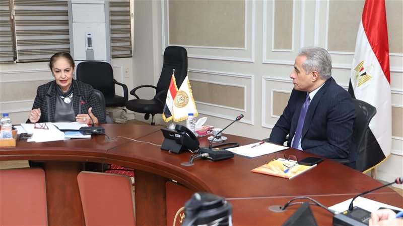 حسن شحاتة وزير العمل،فيتو