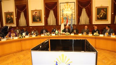 محافظ القاهرة يستقبل رئيس الجمعية الوطنية الإيفوارية 