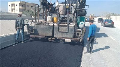 الجيزة تنتهي من رصف طريق ترعة محمود خليل ببرقاش (صور)