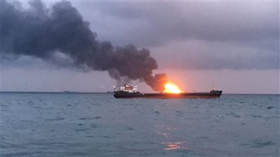 جماعة الحوثي تعلن استهداف سفينة أمريكية في خليج عدن