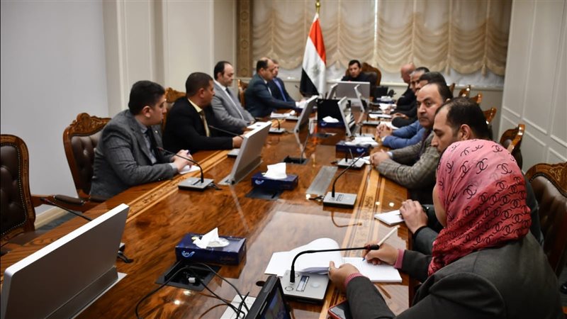 اجتماع وزير الشباب