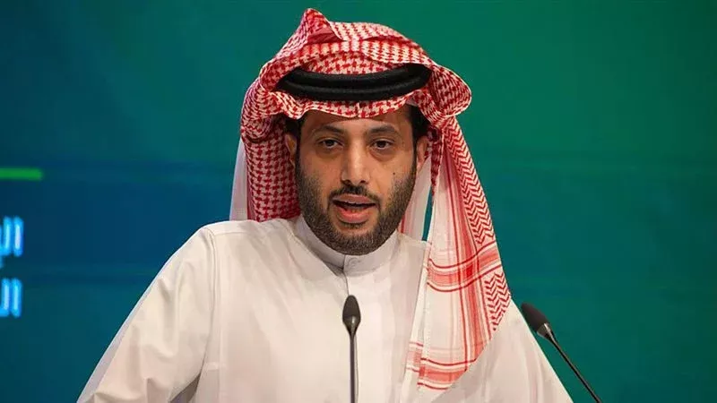 المستشار تركي آل