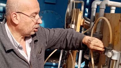 رئيس مياه القناة: مراجعة وصيانة منظومة الكلور بمحطات الإقليم 