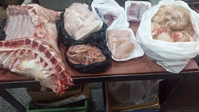 ضبط 105 كيلو كبدة منتهية الصلاحية بالبحيرة 