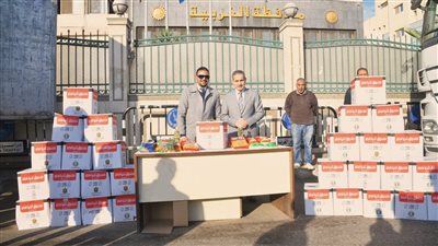 قوافل أبواب الخير تصل الغربية لتقديم المساعدات الغذائية للأسر الأولى بالرعاية (صور)
