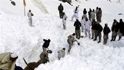 مصرع وإصابة 33 شخصا في انهيار أرضي بأفغانستان بعد تساقط ثلوج 