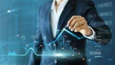 معوقات تواجه قطاع الاستثمار في مصر.. أبرزها سعر الصرف ومعدلات التضخم.. وخبير اقتصادي يضع روشتة العلاج ويوضح النتائج 