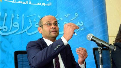 إعادة تقسيم الأسواق داخل البورصة وتوحيد معايير الإدراج بقوائم الأسهم مع ضوابط الأسعار 