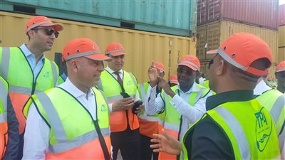 وزير النقل يكشف مخطط الدولة لربط ميناء دار السلام بتنزانيا بميناء سفاجا في مصر 