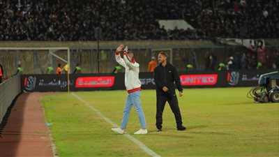 جماهير الإسماعيلي تحتفي بسعفان الصغير بعد توليه تدريب حراس منتخب مصر