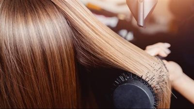 خلطة سحرية لتقوية الشعر من جذوره وزيادة طوله 