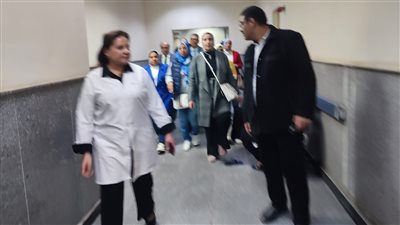 وفد صحة النواب يتفقد مركز أورام أسوان ويطالب بسرعة تطوير مستشفى التأمين القديم