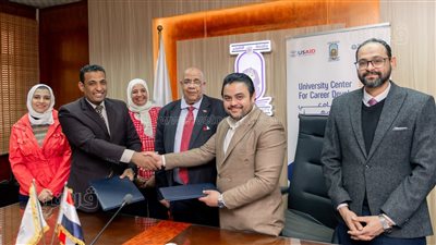 رئيس جامعة الأقصر يوقع 3 بروتوكولات تعاون لتوفير فرص تدريبية ووظيفية 