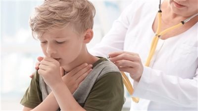 أعراض الفيروس المخلوي التنفسي عند الأطفال (فيديو)