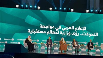 كرم جبر: الإعلام أول المتأثرين بثورة الذكاء الاصطناعي 