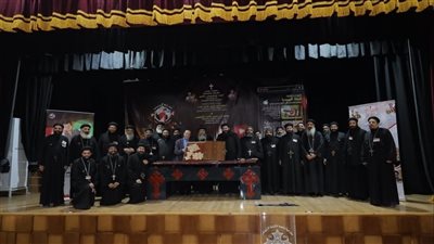 الكنيسة الأرثوذكسية تناقش إيجابيات وسلبيات الميديا