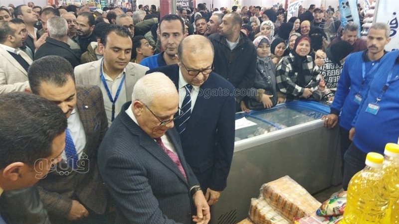 محافظ بورسعيد يفتتح