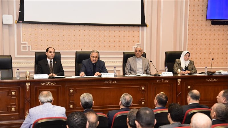 اجتماع لجنة الإدارة