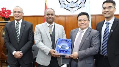 رئيس القومي للبحوث يستقبل نائب رئيس جامعة هاربين الصينية لبحث أوجه التعاون