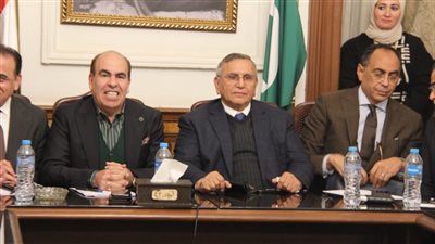 تفاصيل اجتماع عليا الوفد، أبرزها سحب قرار إسقاط عضوية حسان